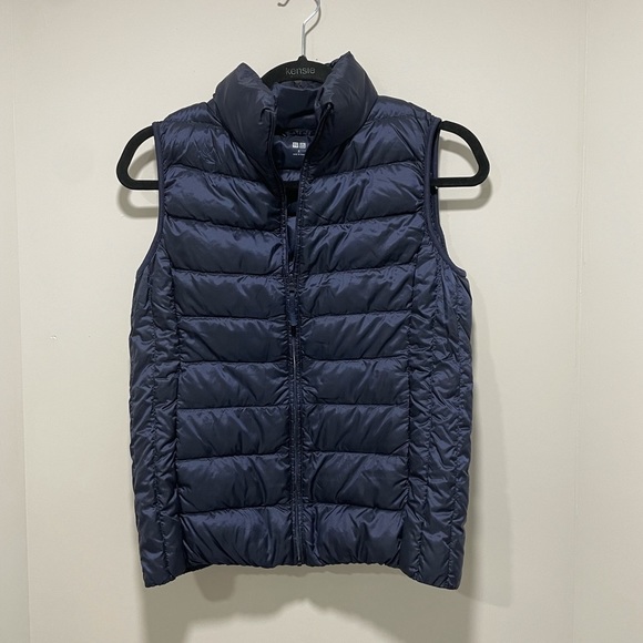 Uniqlo Jackets & Blazers - Uniqlo vests